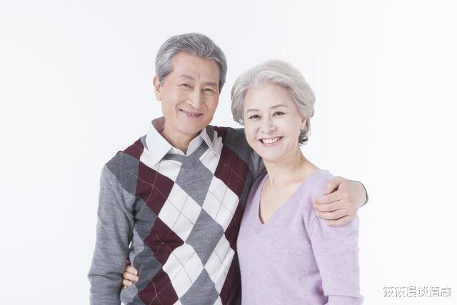 筱筱漫谈情感|老人搭伙3个月分手,大妈:他真不是个东西,大爷:是你应该做的