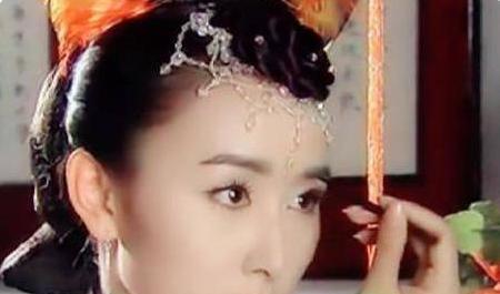 纹眉 为何纹眉普通的女生居多，而女明星却很少纹眉？内行人说出真相