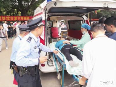 月光新闻 浙江73岁老人意外身亡，陪同送医的保安被起诉，家属索赔49万被驳回