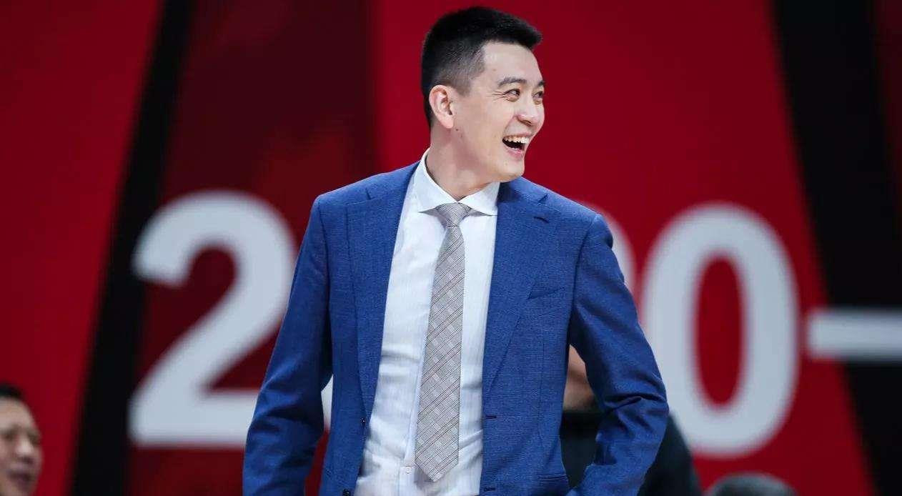 辽宁男篮|杨鸣深夜双喜临门，辽篮再添争冠强援，李洪庆这次又立功了