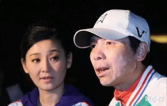 徐帆|饭桌上，徐帆给冯小刚夹菜，冯小刚嫌弃地说：你有强迫症吧