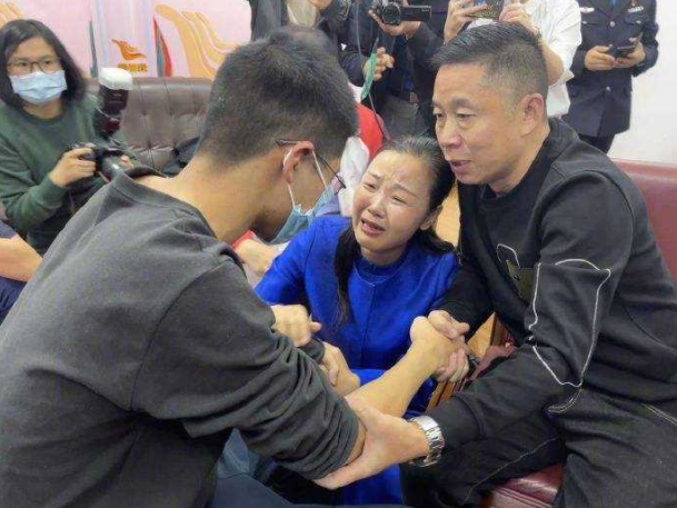 符建涛|孙卓已成网红，符建涛杳无声息，为找到孙卓做出贡献的他无人追捧