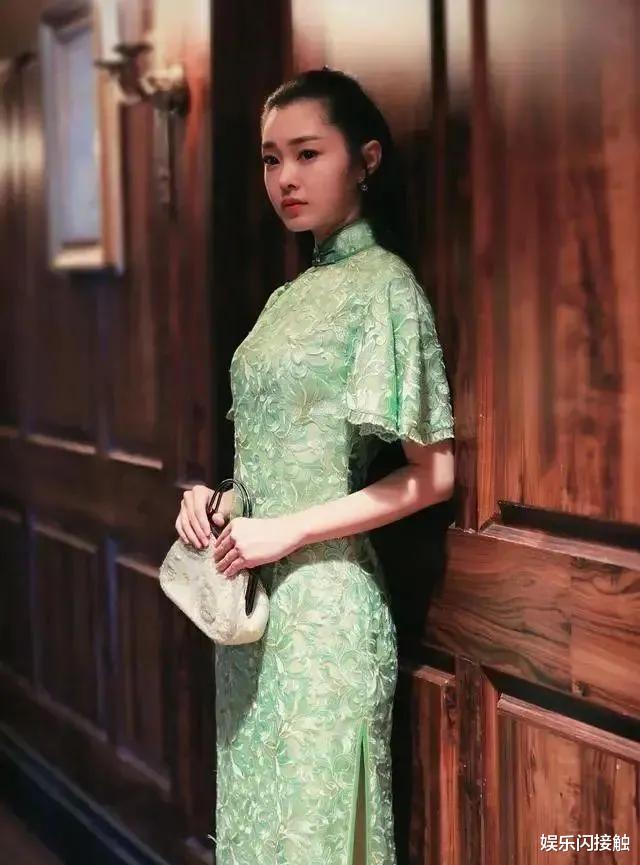 宋轶|宋轶的清纯气质，在穿上旗袍后，完美诠释什么是风情万种！太迷人