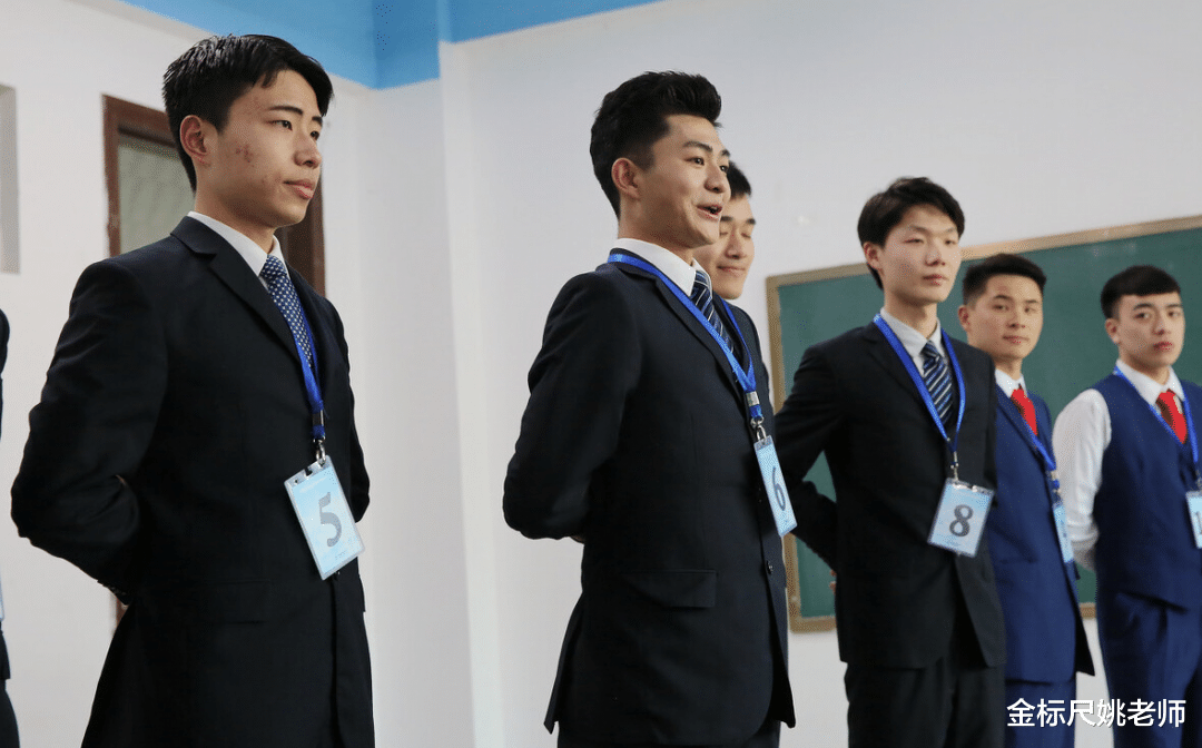 星座|年后公务员、国企大规模招人，入职有编制，年薪10w+