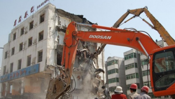 阳光语言矫正说|“拆迁”彻底取消?国家一锤定音,符合这3条件将全拆,有你家吗