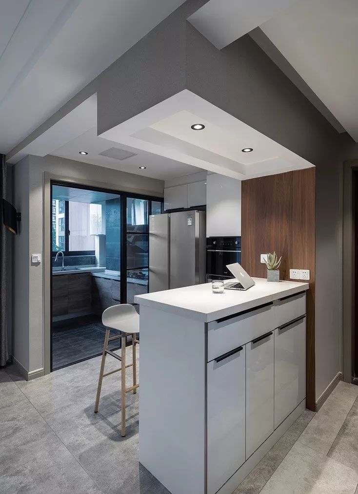 |谁说吧台是鸡肋?照着这些方案设计,2㎡就能营造小资情调!