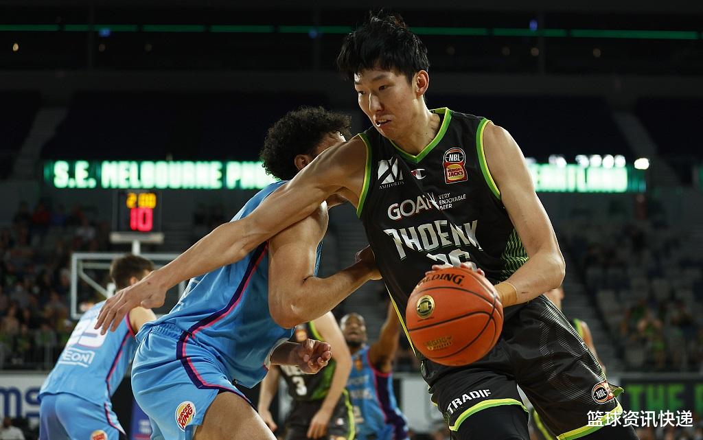 周琦|周琦NBL常規(guī)賽首秀爆發(fā)沖突，強硬防守引對方不滿，雙方激烈互噴