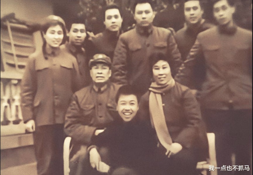 姐姐|中国第一位“变性人”：我只能勇敢