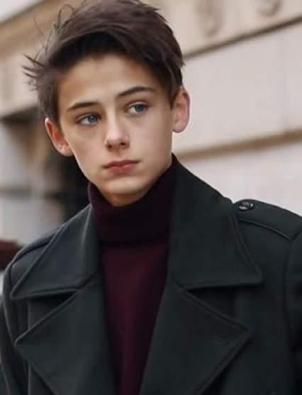 郭晶晶|世界最帅男孩！16岁193长腿有腹肌，网友：像年轻小李子