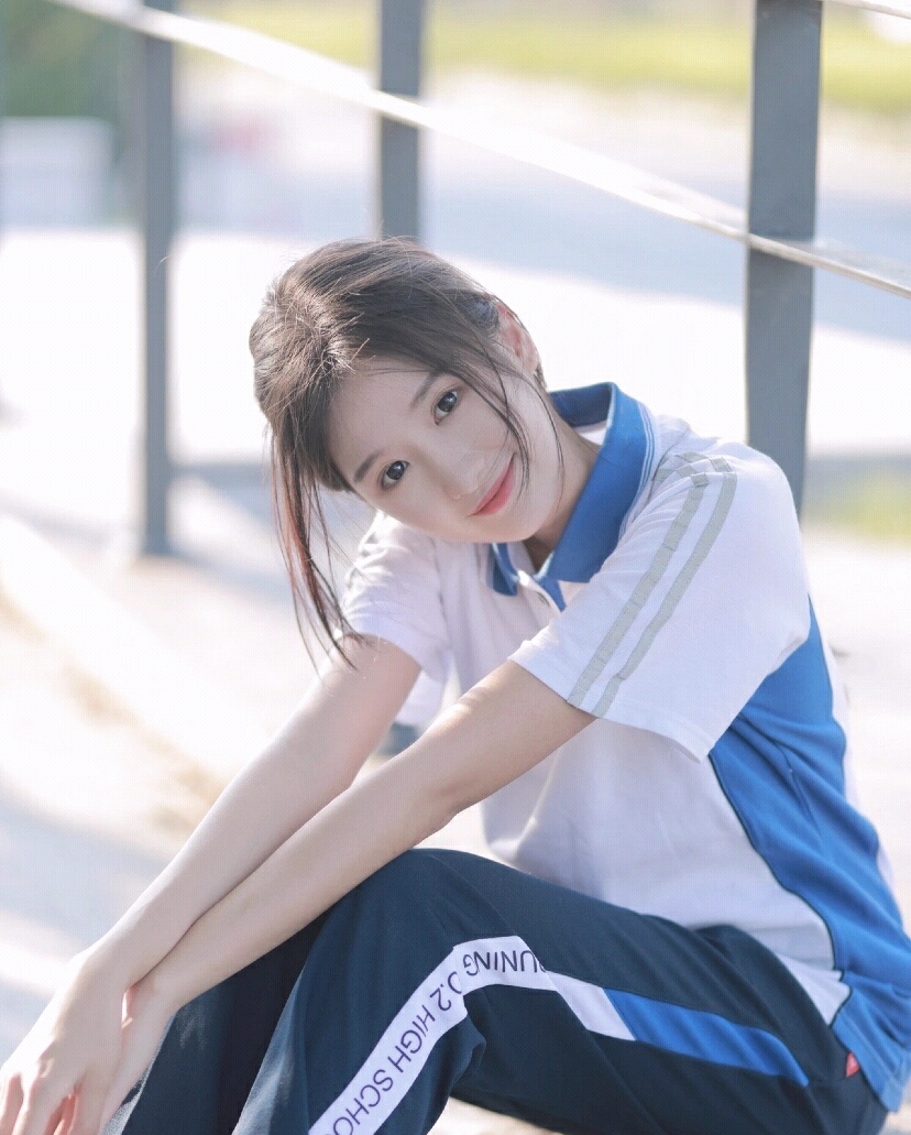小妮的故事 女孩子面对直男，有时候也只能选择放弃！