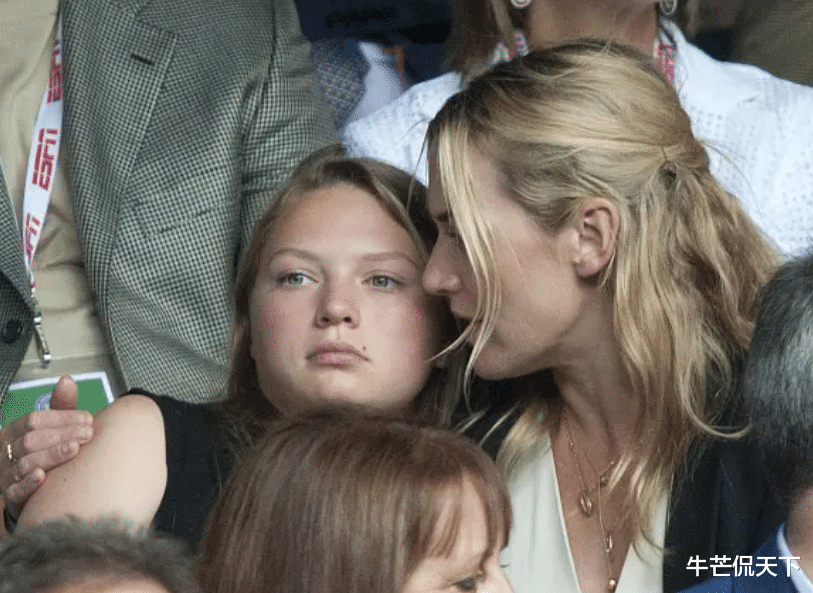 张艺兴|邱淑贞最美女儿这是整容了？脸突然僵成蜡像