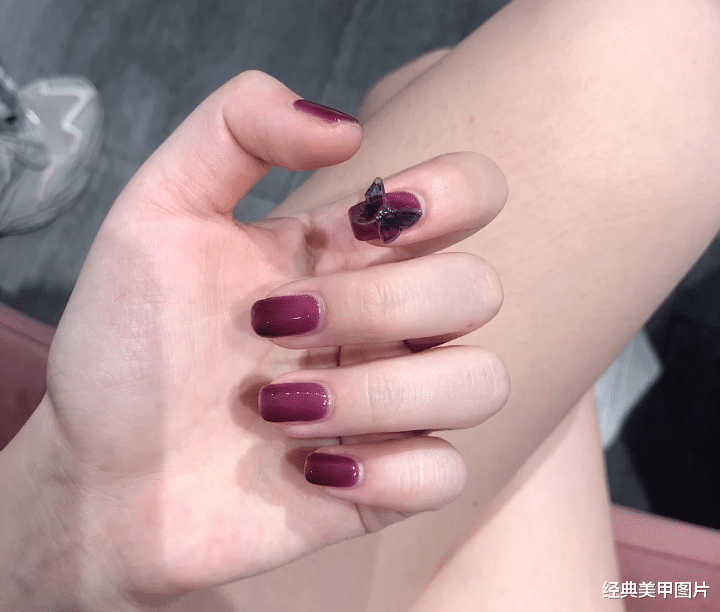 运动|优雅高级的紫色美甲，贵族大小姐风范