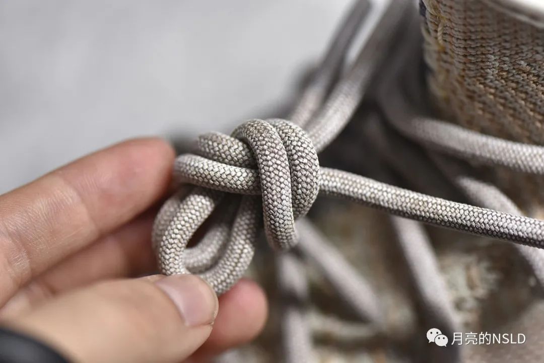 难舍离断|忙Donda的kanye不顾yeezy350v2的高危程度 细节对比展示五年的沉淀让鉴定有多困难