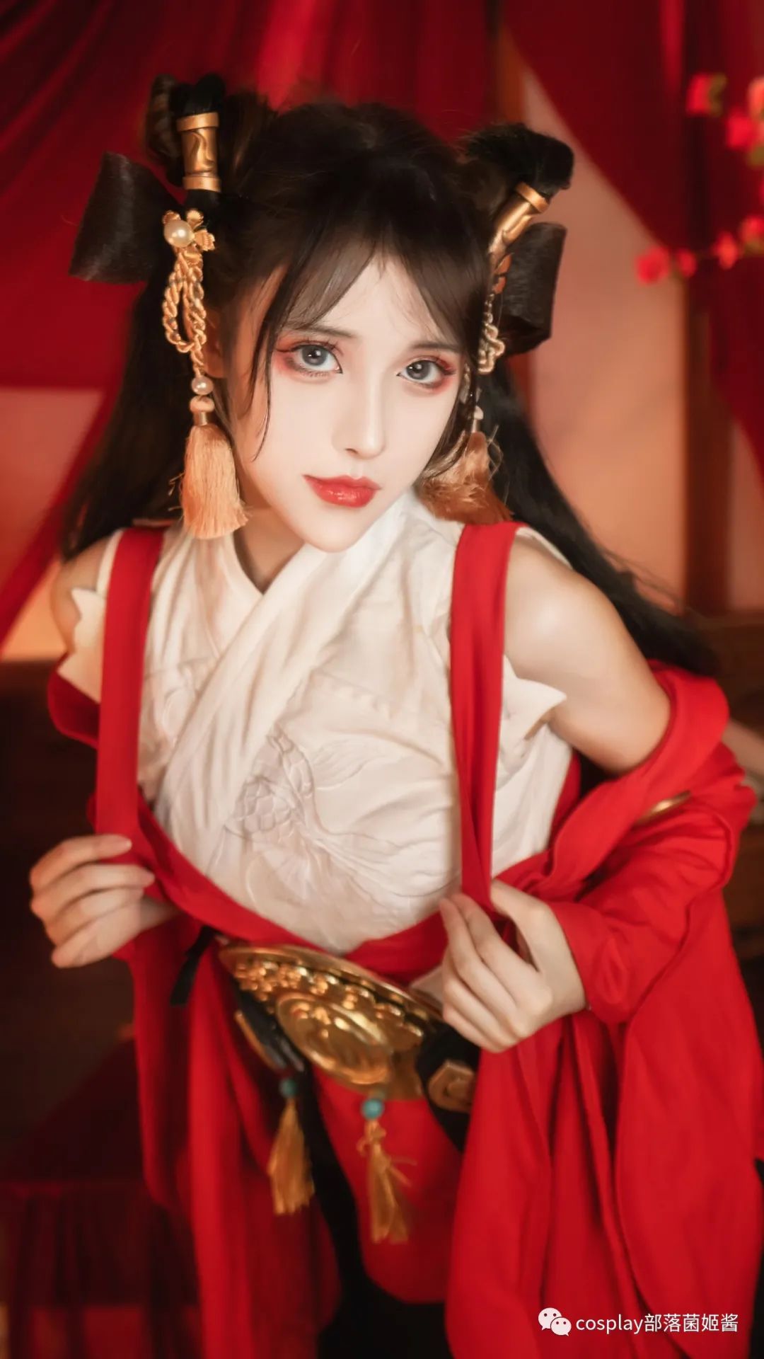 手办|cos：一梦江湖沧姐cos正片@奶狮，又萝又御