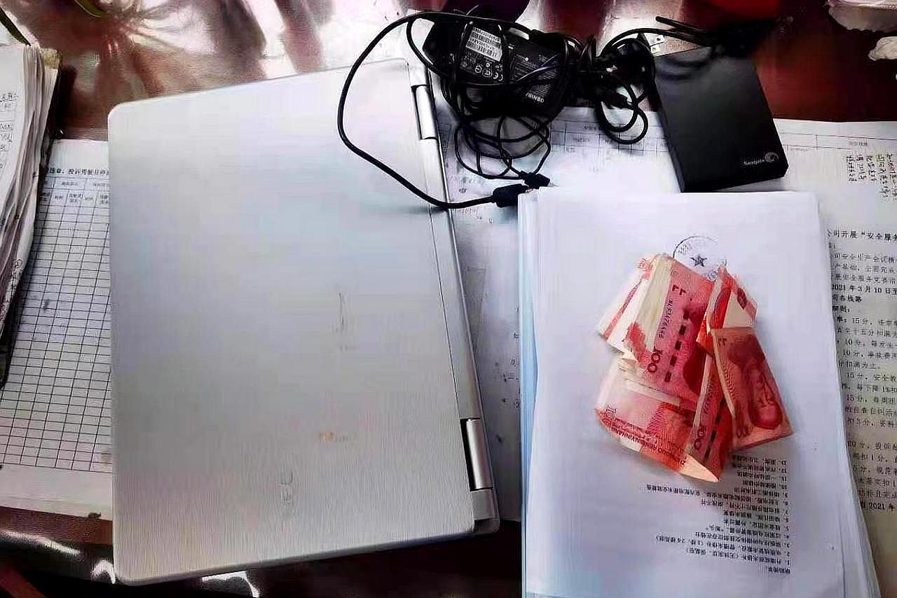 胡了说扒道 游客遗失财物，险不能回家，幸遇武汉公交好司机助其寻回