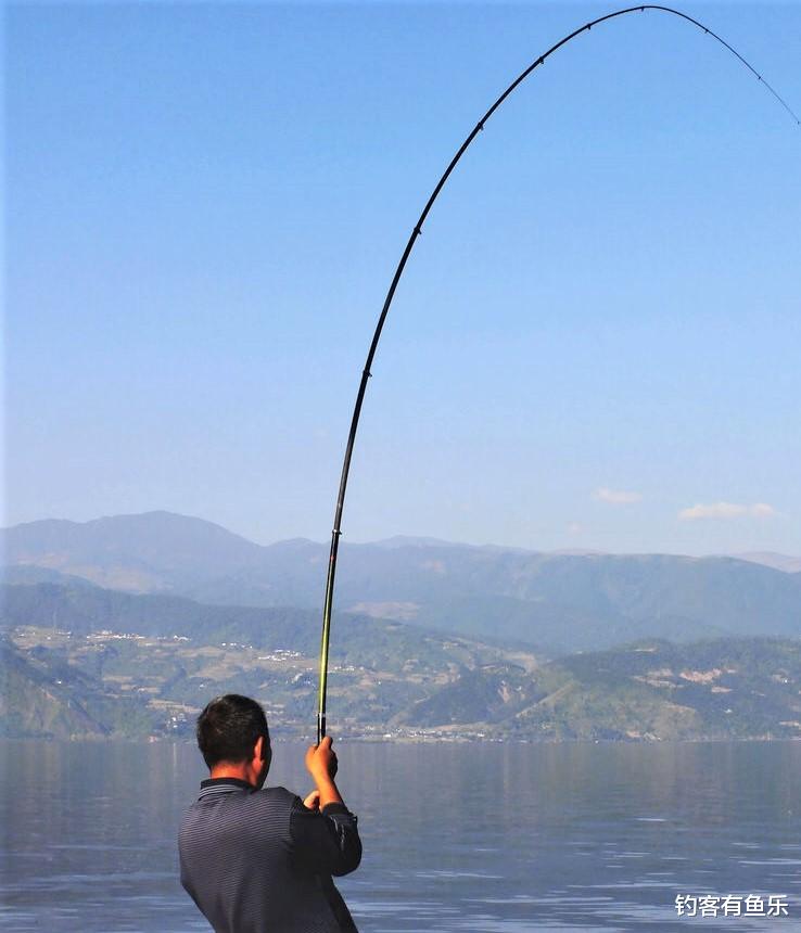 贺先生的恋恋不忘|中鱼太大会切线断竿?注意几方面操作,大鱼稳当上岸