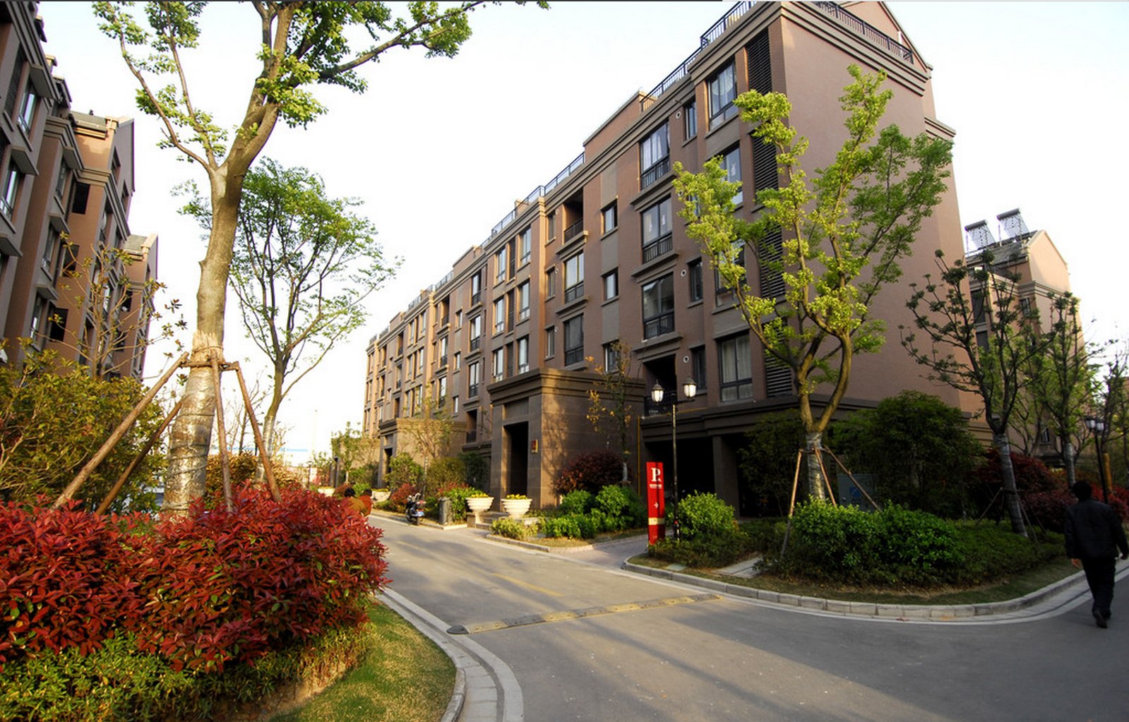畅谈装修 为了便宜买2楼新房，我入住近一年，用亲身经历来谈谈是否后悔过
