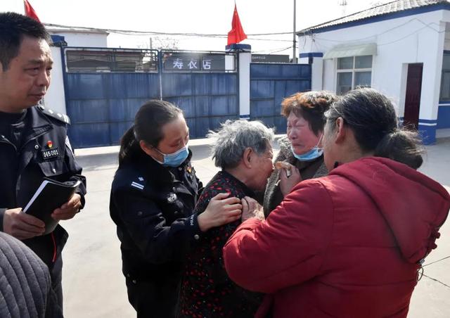 河南都市频道 暖！被好心人收留9年，她终于见到了自己的孩子...