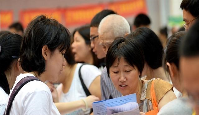 家有二宝育儿|河南高考超40万人“吃空饷”?双一流大学招生缺额,揭开无奈真相