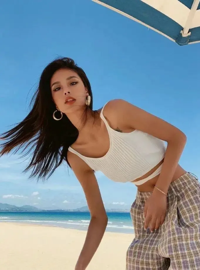 张恒|把吉克隽逸刷成冷白皮后，我终于明白了丑跟黑没半毛钱关系