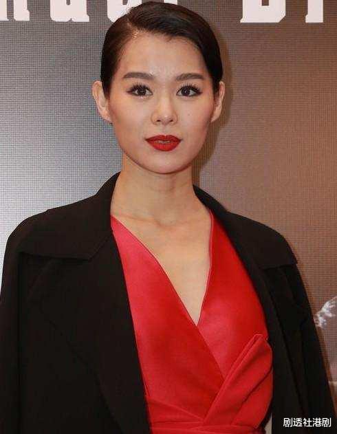 胡杏儿|42岁胡杏儿与亲友庆生，胡说八道姐妹团难得聚首，一人提前离场