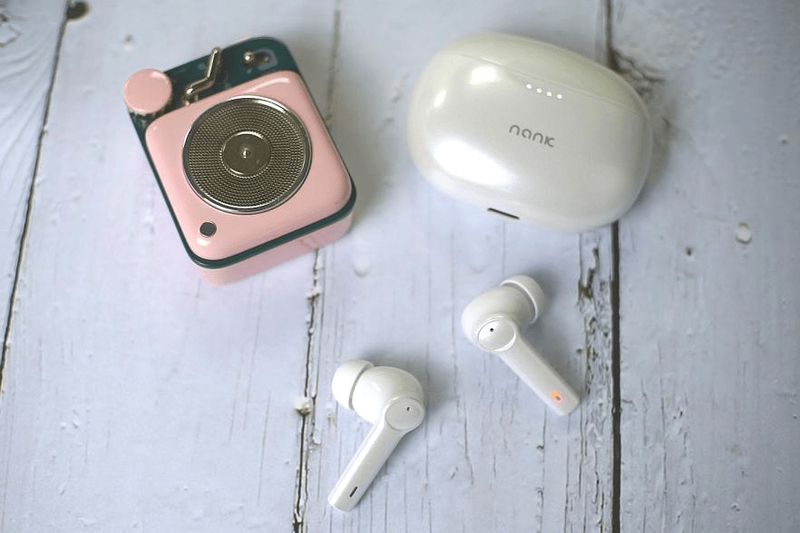 女神范时装达人 通勤用哪款蓝牙耳机比较好？适合通勤佩戴的蓝牙耳机排行榜