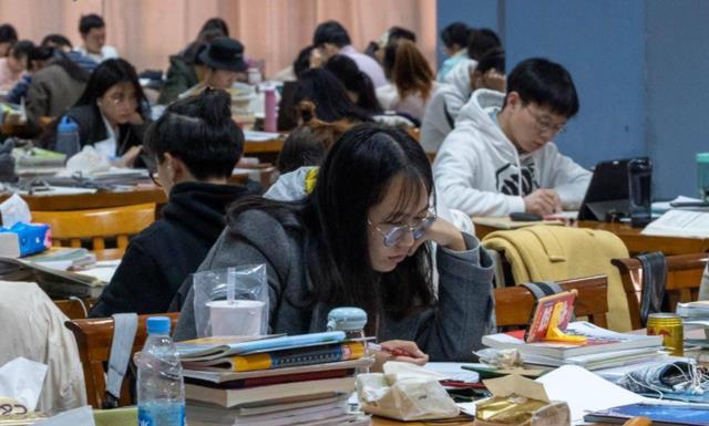 宝贝|校长花3年时间培养的“宝贝”，被农民班毁了，直接全班挂科？