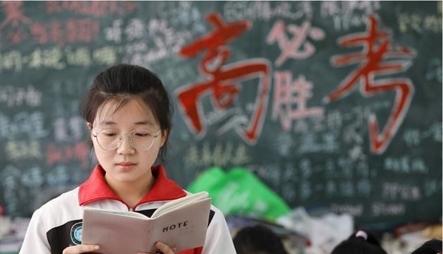 依科育儿吧|高考后发现，普高鸡头和重点凤尾截然不同，成绩千差万别