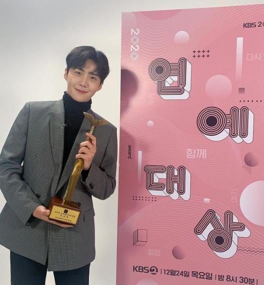 金宣虎|打击太大，话变少：金宣虎推掉全部工作，今年将看不到他帅气身影