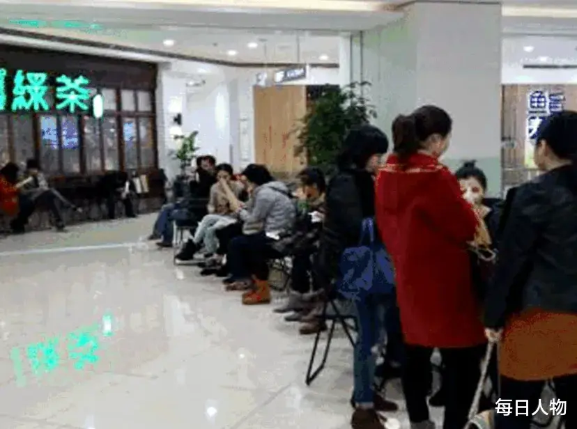 每日人物 从初代网红到流血上市，绿茶餐厅为什么被年轻人抛弃？