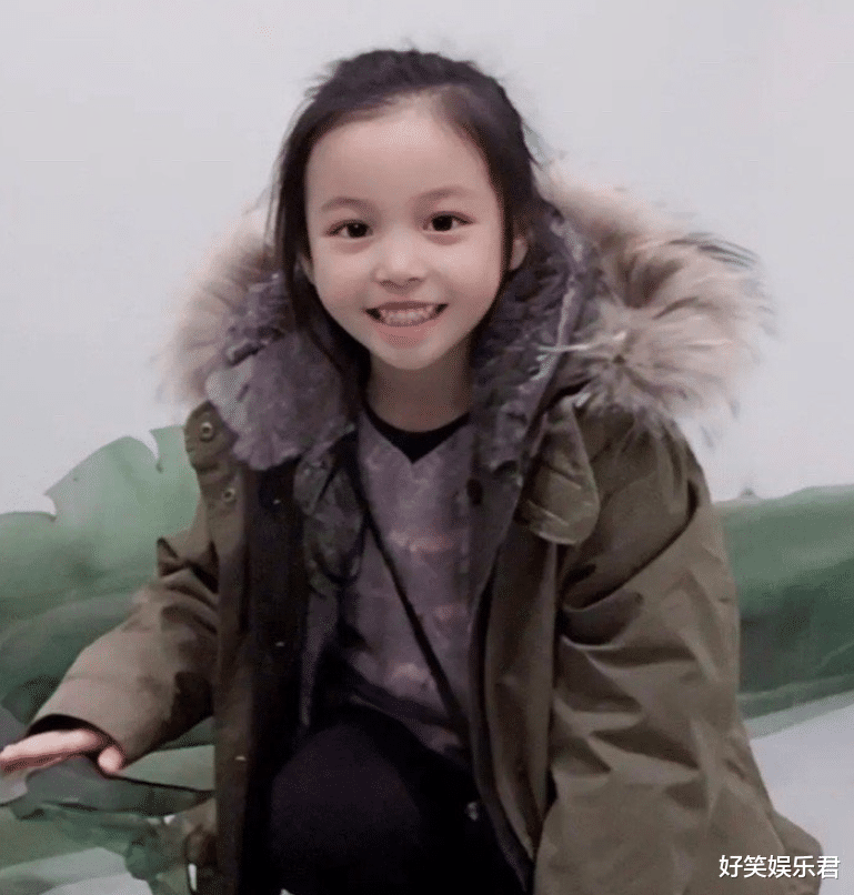 赵薇|赵薇基因有多优越?看清11岁女儿的模样,难怪黄晓明都忍不住动心