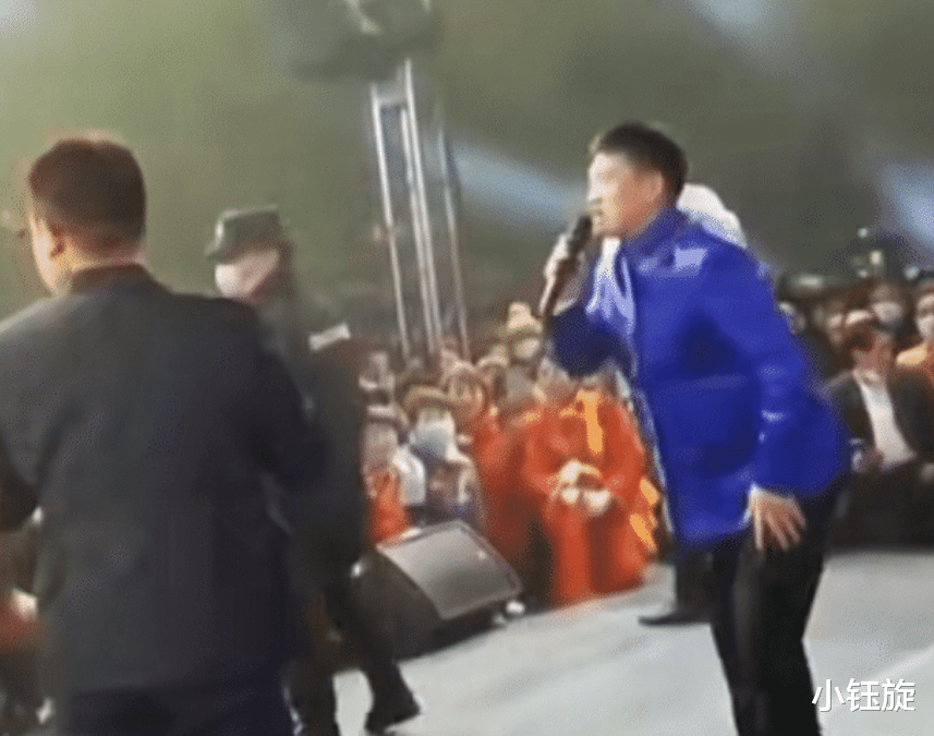 崔真实|大衣哥商演被赶下台？现场观众还原当时情况，出场费10年未涨价