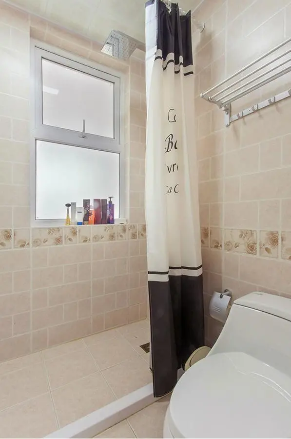 闺蜜家主卧还带衣帽间，12W能装修成这样，不敢相信