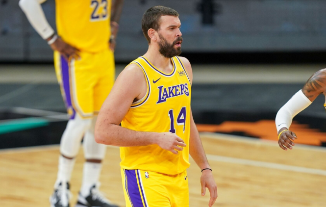 湖人队|湖人首发出炉，1人掉出轮换！詹姆斯伤势更新，或常规赛报销