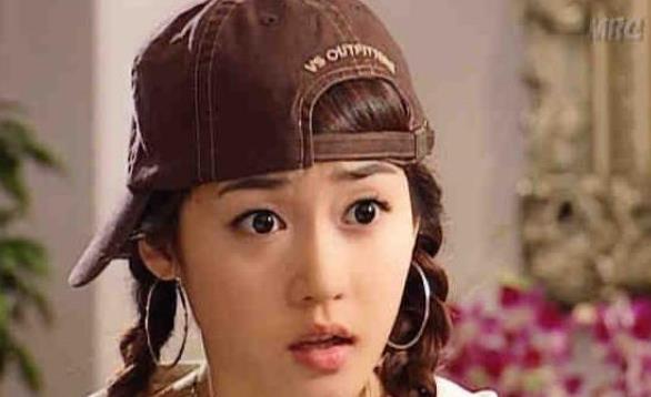 成宥利|40岁成宥利宣布产下双胞胎女儿:我会健康、漂亮地培养孩子