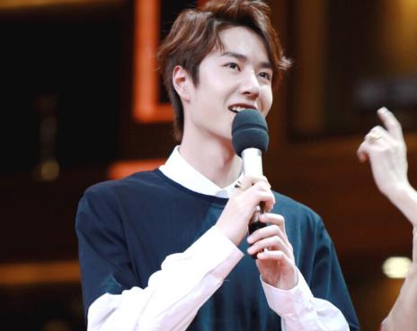 天天向上|曝《天天向上》大换血，98年小鲜肉接棒王一博，播出时间也改了