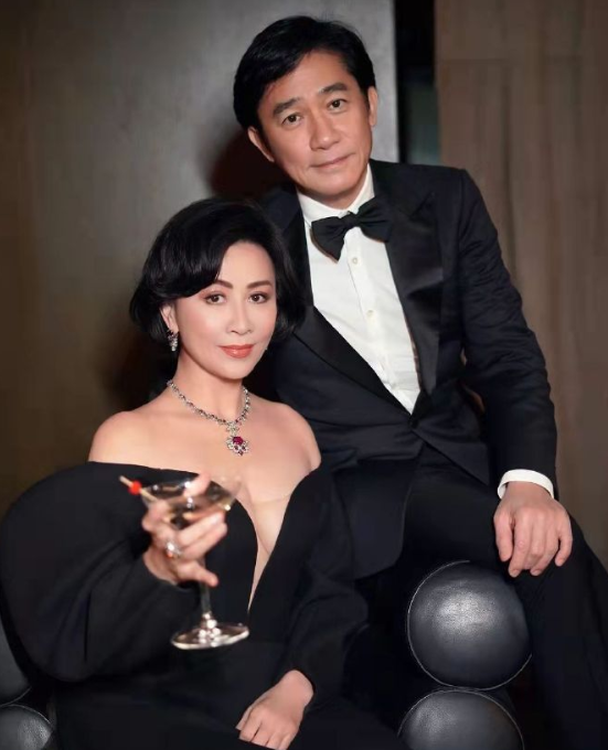 刘嘉玲|刘嘉玲56岁生日派对曝光!鲜花拥簇场地奢华,太有女王风范