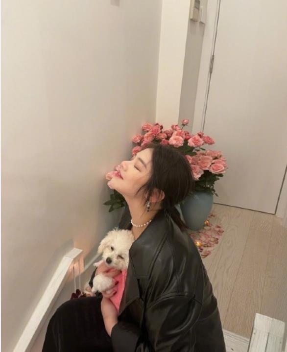 家装日志 马思纯爱惨了张哲轩？频频秀恩爱不说，还亲自为男友新歌唱女声