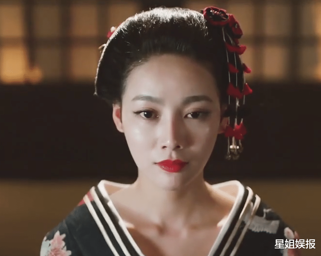 金·卡戴珊|和周冬雨娜扎是同学，出道9年不火的她，在《扫黑风暴》演的思思好美