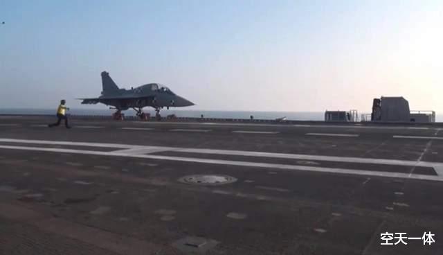 射击|阵风参加迪拜航展,被当成L15教练机,印度:感觉受到了10000点伤害