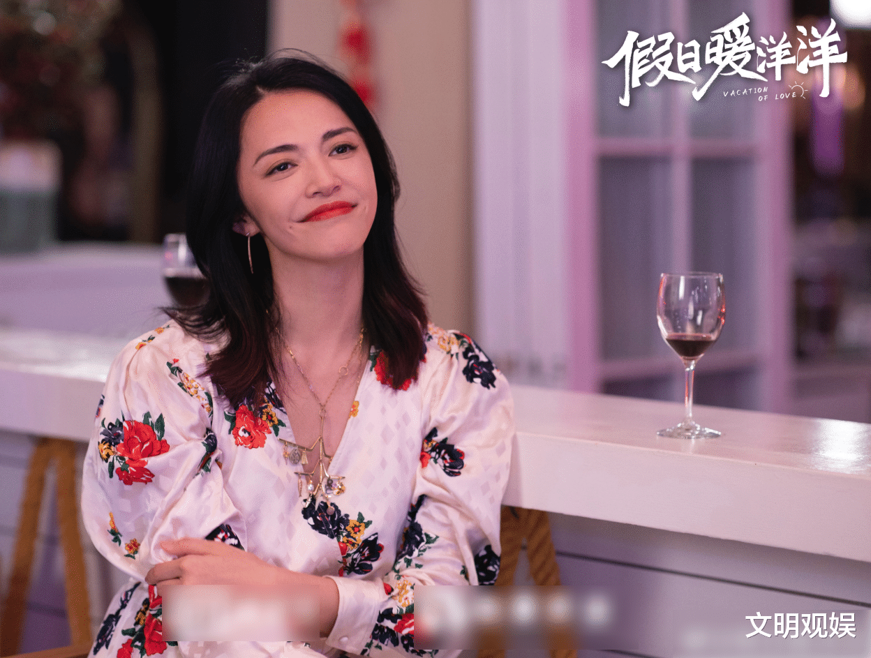 范丞丞|41岁姚晨与30岁白宇拍吻戏，放大看两人唇部，隔着屏幕都让人脸红