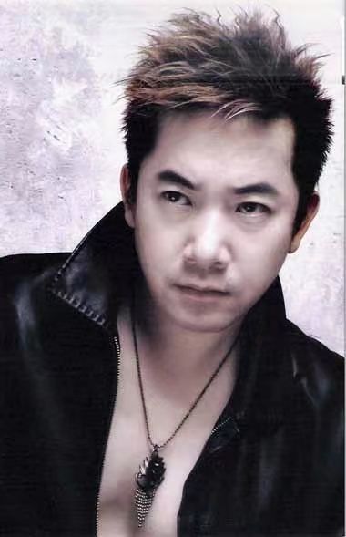 华谊兄弟|华谊兄弟昔日歌手韩烁将霸气回归乐坛