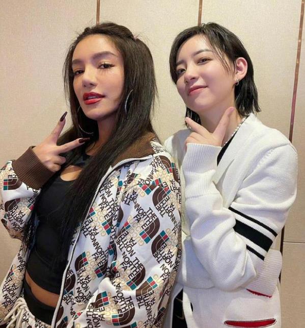 江映蓉|超女冠军江映蓉，12年捧不红的真相