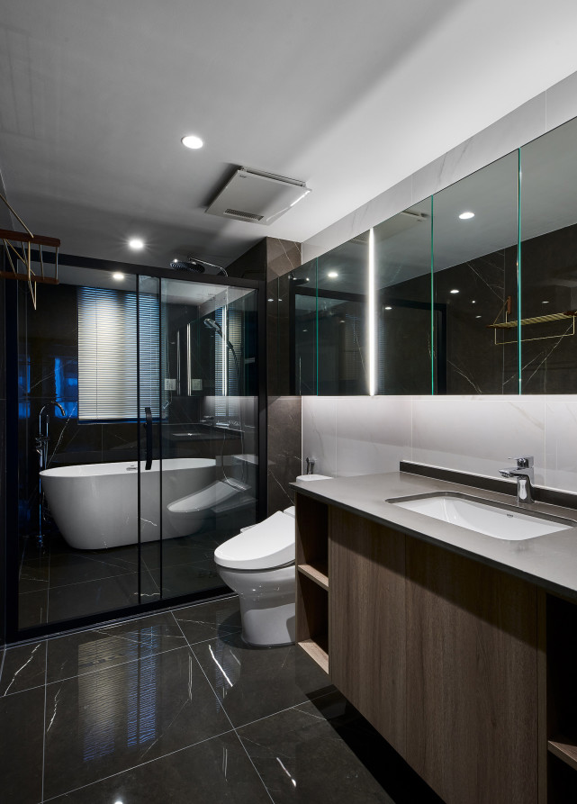 |120平三居室模糊厨房墙面和餐厅界限，做一个有餐厅的小户型