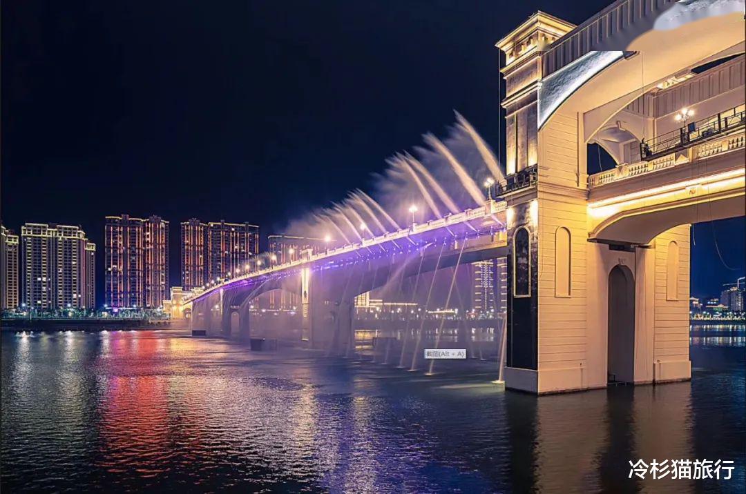 欧洲 它被称为“小欧洲”，是中国唯一能用欧元交易的小城，就在浙江！