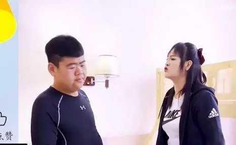 医生|他体重高达688斤，一年暴瘦450斤收获女神，最终逆袭百万粉丝网红