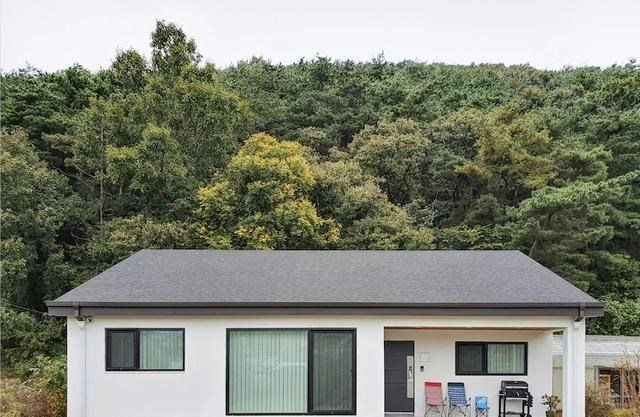 |想通了,回家翻新99㎡自建房,门前有院屋后有山,比在城里住快活