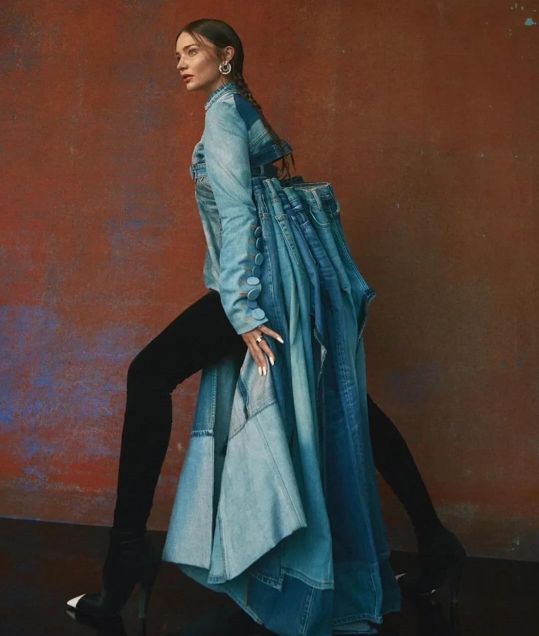 育邻人|组图:米兰达·可儿《BAZZAR》杂志写真大片,大女人气场十足