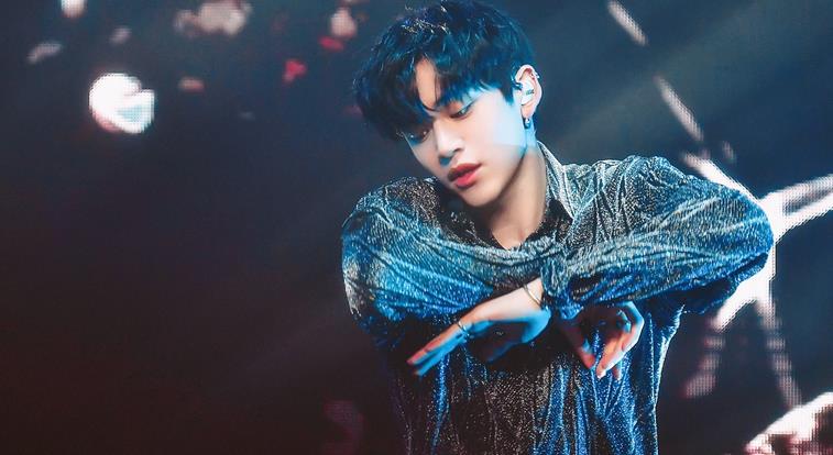 惆怅画桥风与月|黄旭熙因丑闻取消回国,《奔跑吧10》祸不单行,曝蔡徐坤也将退出