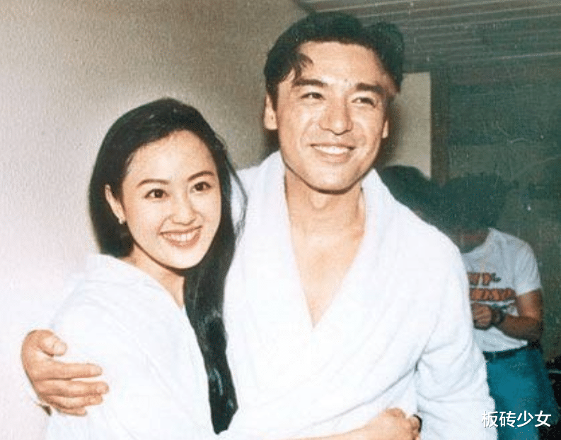 章小蕙|“香港第一败家女”章小蕙:败光俩富豪家产,让钟镇涛负债2.5亿